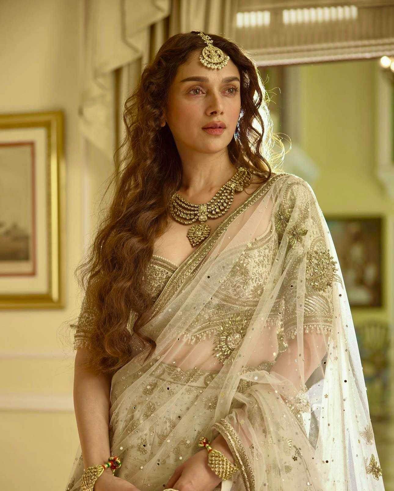 Slub Silk Embroidered Lehenga - MYLUXURY LANE ENTERPRISE